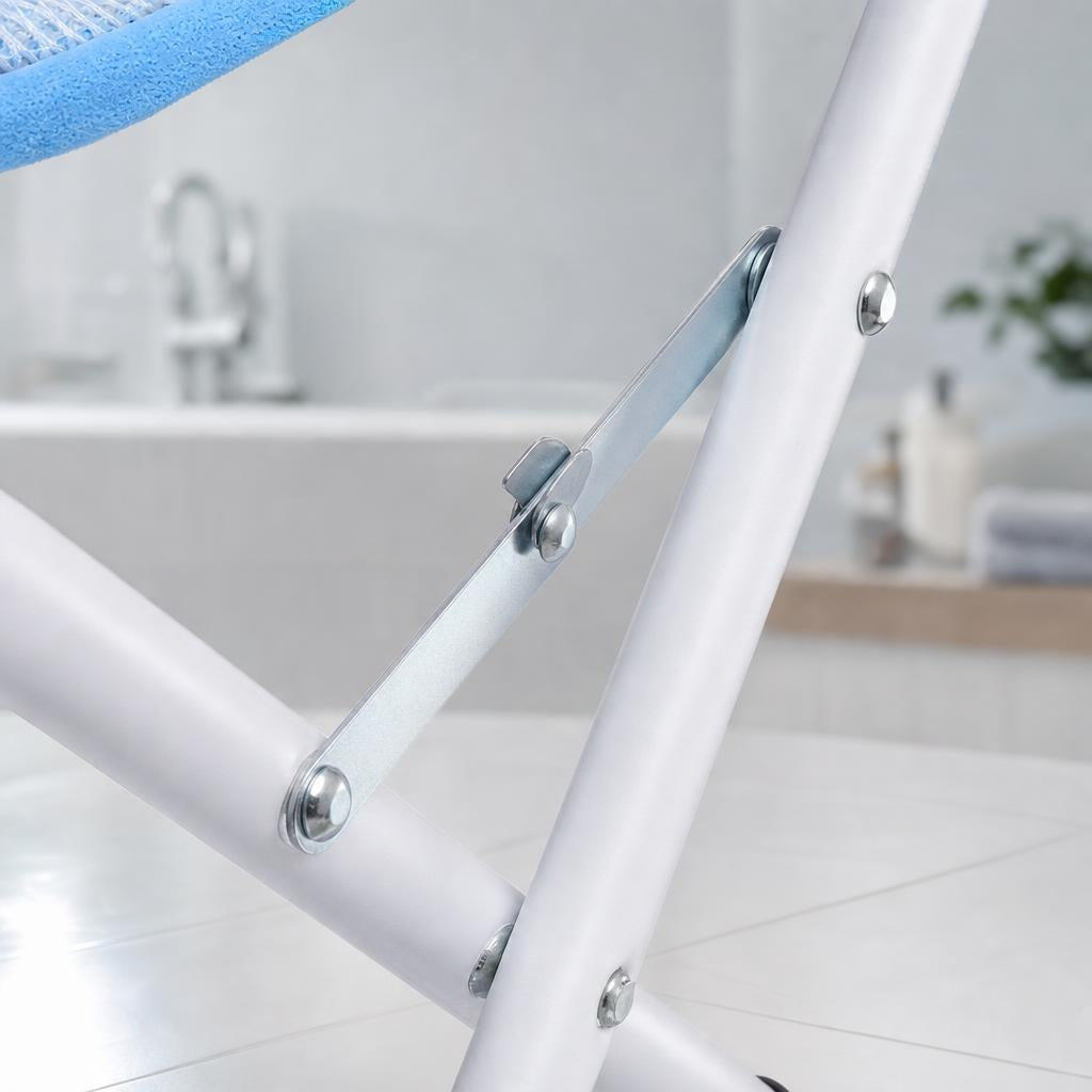 Detalle de la bisagra metálica del soporte PawSoak